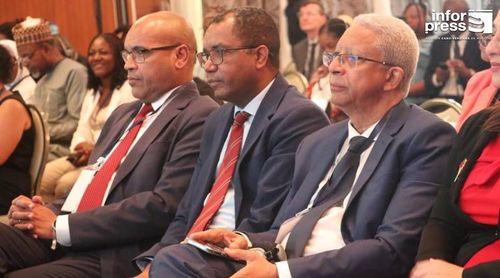 Ilha do Sal: Cabo Verde mantém posição no IDH mas educação continua a ser prioridade, afirma ministro