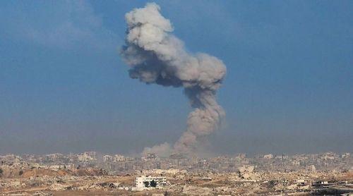 Israel continua a bombardear e a matar civis em Gaza apesar das negociações