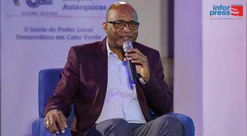 Antigo presidente da CMP defende acto solene no Parlamento para assinalar dia do Desastre da Assistência 