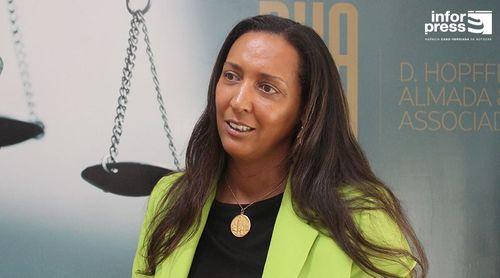 Janira Hopffer Almada considera-se abençoada e assevera que detrás de um advogado ou político existe um ser humano (c/áudio)