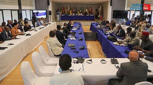 Governo reconhece avanços na proteção dos direitos humanos, mas alerta para desafios persistentes