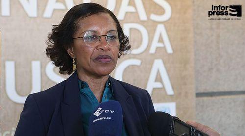 Greve: Ministra da Justiça critica falta de diálogo de sindicato e reafirma cumprimento da lei