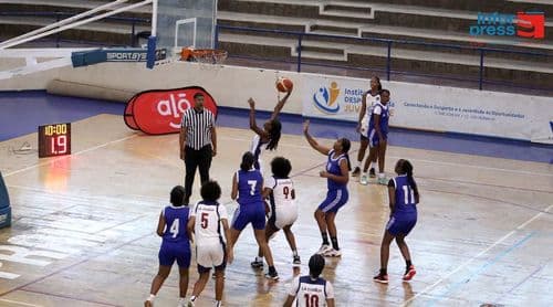 Basquetebol/Feminino: La Família estreia-se com vitória expressiva sobre ADR Mário Freire no Nacional sénior