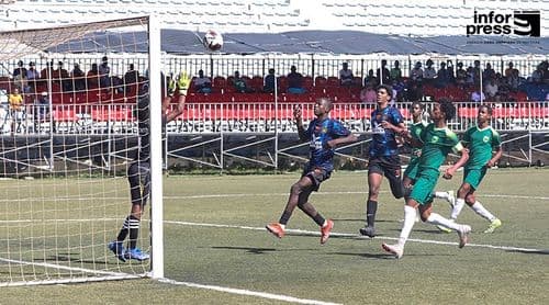 Futebol/ Nacional Sub-17: Escola Vitória e Cantareira vencem e ficam perto de apuramento às semifinais 
