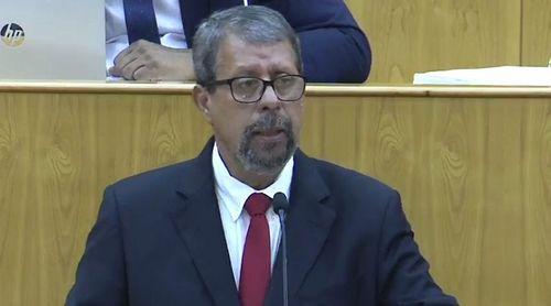 Ministro garante que precariedade laboral no sector da saúde “tem seus dias contados”