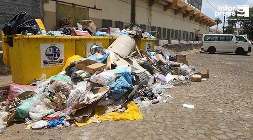Mayor of Praia promises to increase the number of containers and garbage collection in the city of Praia