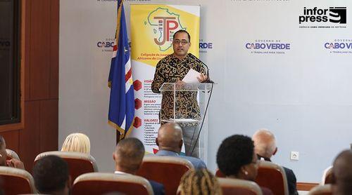 “Jovens devem assumir responsabilidades no futuro de África” - secretário de Estado