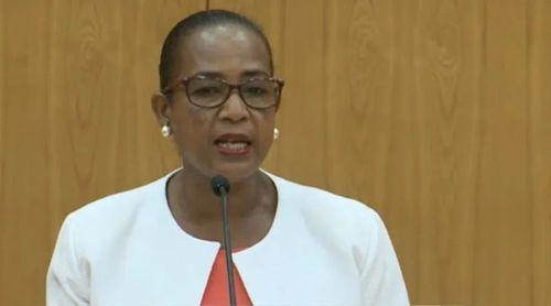 Parlamento: Deputada Lúcia Passos questiona ministro das Finanças sobre andamento do Hospital de Referência Nacional