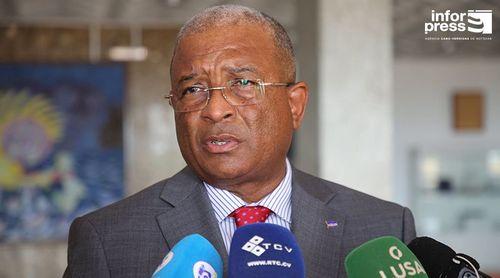 Ministério Público analisa o caso dos terrenos da Babilónia na Prainha - PGR