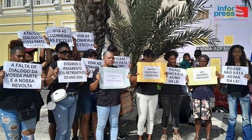 São Vicente: Cozinheiras escolares ponderam greve no arranque do próximo ano lectivo