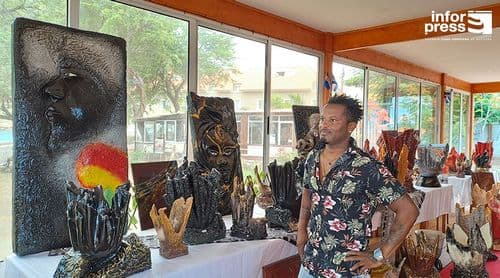 Tarrafalense regressa da emigração e transforma “lixo” em 65 obras de arte em três meses