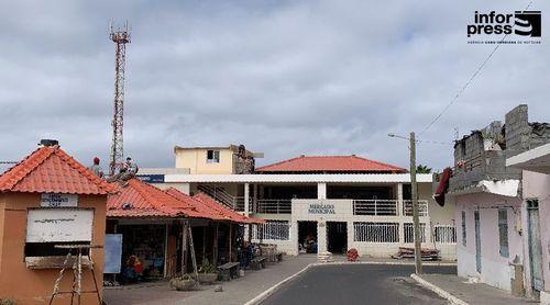 São Miguel: Câmara municipal realiza obras de reabilitação do mercado municipal de Achada Portinho
