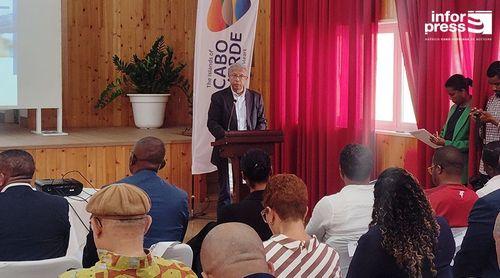 Ministro do Turismo defende melhoria do parque habitacional para reduzir desigualdades e pobreza absoluta