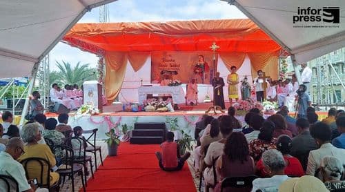 Boa Vista: Largo Santa Isabel acolhe missa da padroeira marcada também pela despedida do pároco
