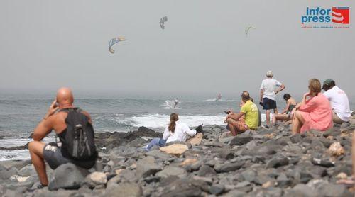 Mundial de Kitesurf: Ponta Preta volta a ser o epicentro do kitesurf mundial com o arranque da competição masculina