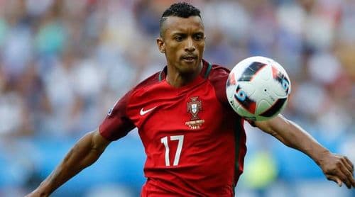Ildo Rocha Fortes homenageia Nani na II edição do Roteiro Desportivo em Seixal (Portugal)