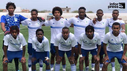 Futebol/Maio: Onze Unidos vence Cruzeiro e reforça liderança no campeonato regional