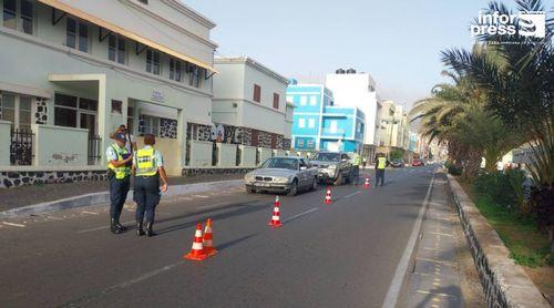 São Vicente: PN detém cinco pessoas por posse de estupefacientes e um por arma branca durante operação