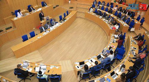 Parlamento: Governo destaca investimento para mitigar impacto negativo do turismo no País