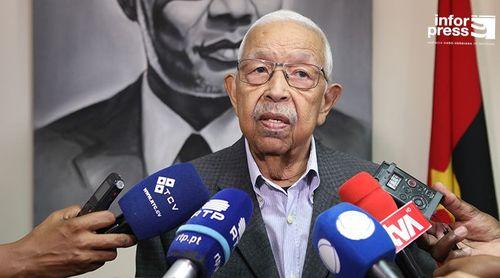 Pedro Pires considera “esquisito” o golpe na Guiné-Bissau e defende solução interna