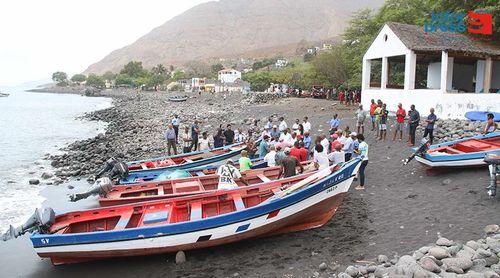 Porto Novo/Tarrafal de Monte Trigo: Associação de Pescadores pede urgência na retoma da produção de gelo    