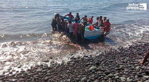 Porto Novo: Projecto de fibragem das embarcações de pesca artesanal chega a Chã de Norte