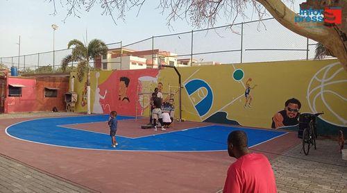 Câmara da Praia requalifica infra-estruturas desportivas de basquete 3x3 nos bairros da cidade