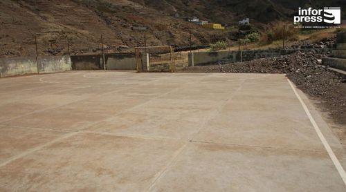 São Nicolau: Jovens da localidade de Ribeira Prata pedem requalificação da placa desportiva