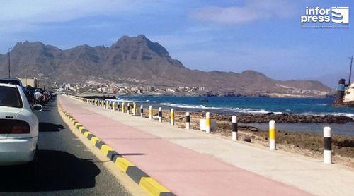 São Vicente: Praias de Cova de Inglesa e Galé recebem campanha de limpeza