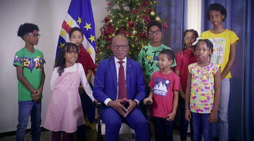 Primeiro-ministro diz que Natal é momento de assumir forte compromisso com futuro das crianças