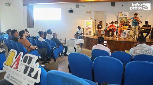 Festividades/São Filipe: Dez escolas do Fogo beneficiadas com Programa Bolsa de Acesso à Cultura