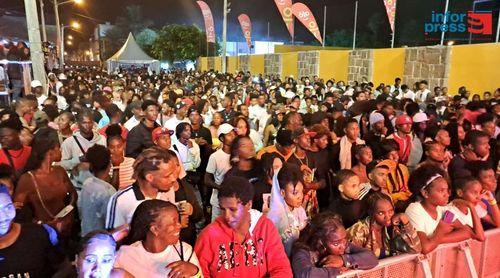 Festa do Município: Santa Catarina celebra 191 anos com primeira noite de festival marcada por civismo e boa música
