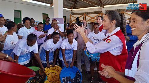 Visita da rainha reconhece trabalho da Cooperação Espanhola para mudança socioeconómica de comunidades de pescadores - ONG