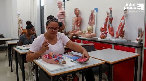 ENTREVISTA: Modernização hospitalar e apoio psicossocial são vitais para o sucesso da formação médica em Cabo Verde – coordenadora
