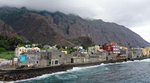 Paul: Autarquia mobiliza apoios e limpeza de vias após estragos provocados pela chuva