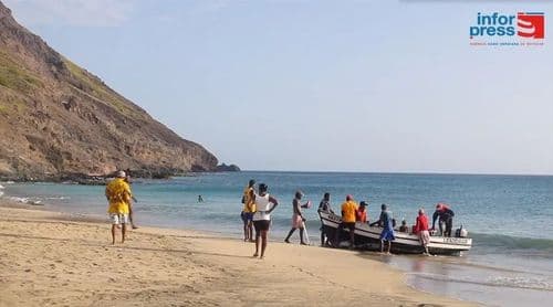 São Vicente: Projecto de gestão sustentável do ecoturismo de tartarugas marinhas concluído com formação de 28 intervenientes