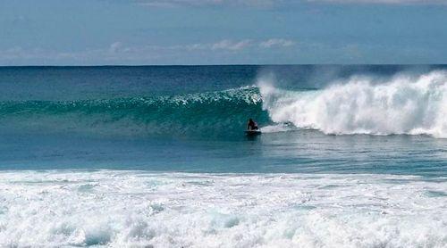Maio acolhe “Swell Trip 2025” com atletas internacionais de surf e windsurf 