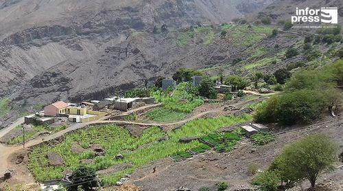 Porto Novo/Tarrafal de Monte Trigo: Habitantes de Lombo Cal clamam por uma estrada e luz eléctrica
