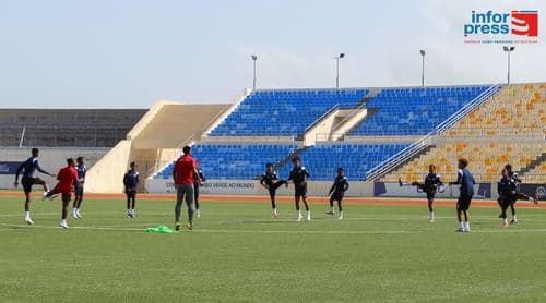 Futebol/Sub-15: Futebolistas manifestam orgulho em representar Cabo Verde no Azerbaijão