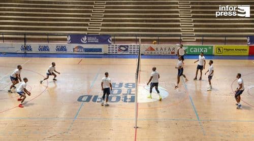 Selecção masculina de voleibol  “indoor” regressa às competições internacionais com ambição de apuramento