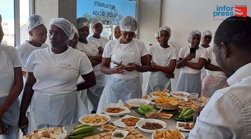 Santa Cruz: Vinte e nove mulheres capacitadas recebem unidade de transformação da banana