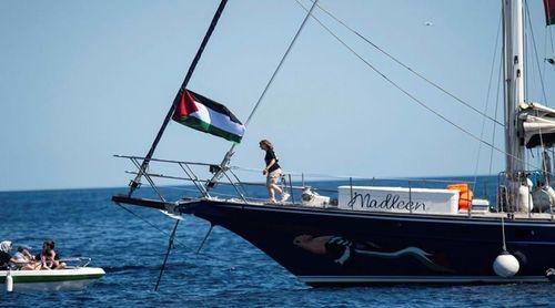 Veleiro "Madleen" chegou a Israel após ter sido apreendido por militares