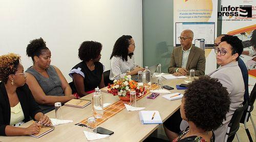 Ministro visita IEFP e EPEF e diz-se convicto que existe preocupação em procurar soluções para corresponder às expectativas