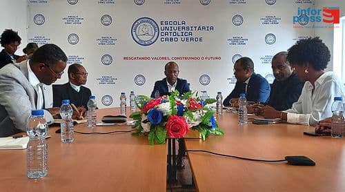Ministro da Educação satisfeito com trabalho feito pela EU Católica na transmissão de valores