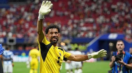 Entre raízes e orgulho nacional Vozinha enaltece ligação ao povo cabo-verdiano e apoio à selecção