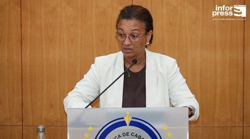 Parlamento: Zilda Oliveira defende reforma estrutural no sector da Educação e políticas de longo prazo