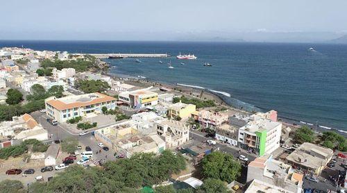 Porto Novo: Munícipes exigem conclusão das obras de requalificação das praças do pescador e da Escola Técnica