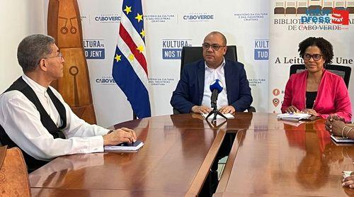 Le gouvernement institue cinq prix littéraires nationaux annuels pour renforcer la création littéraire