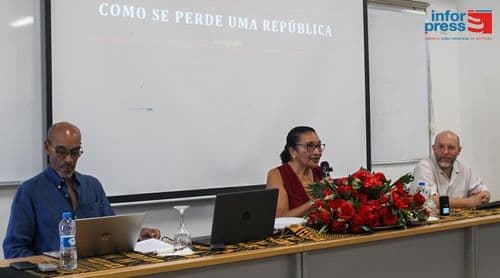 Especialistas alertam para riscos do descrédito democrático e defendem vigilância permanente para evitar perda da República