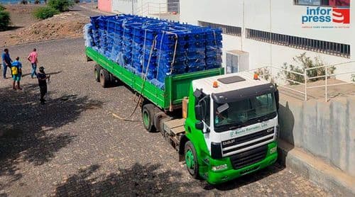 Porto Novo: Autarquia distribui cerca de duas centenas de contentores do lixo pelas diferentes comunidades